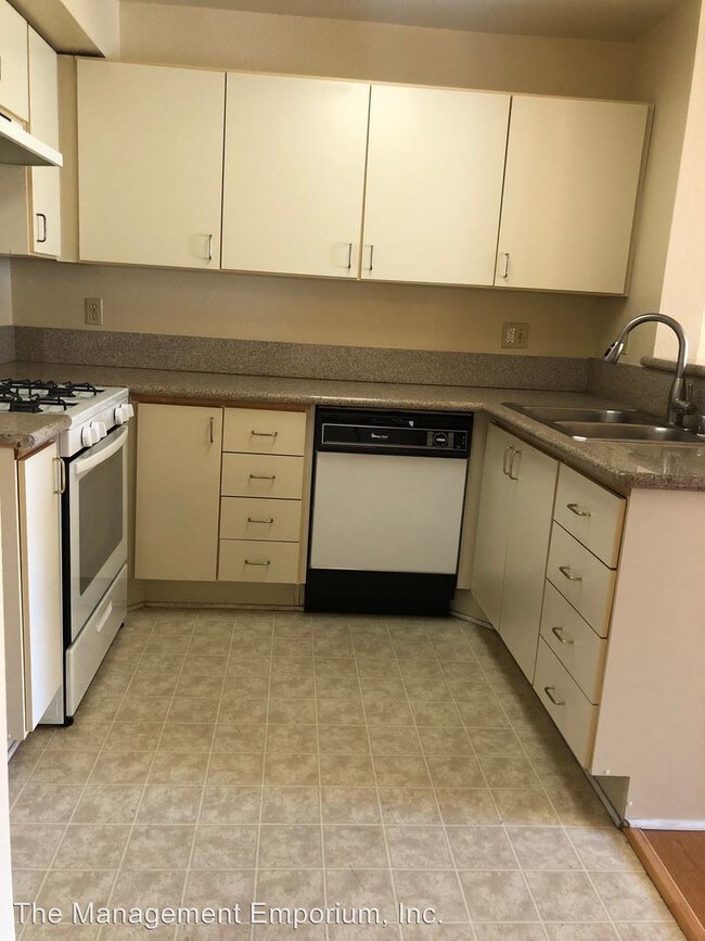 Foto del edificio - 7767 Wyngate St