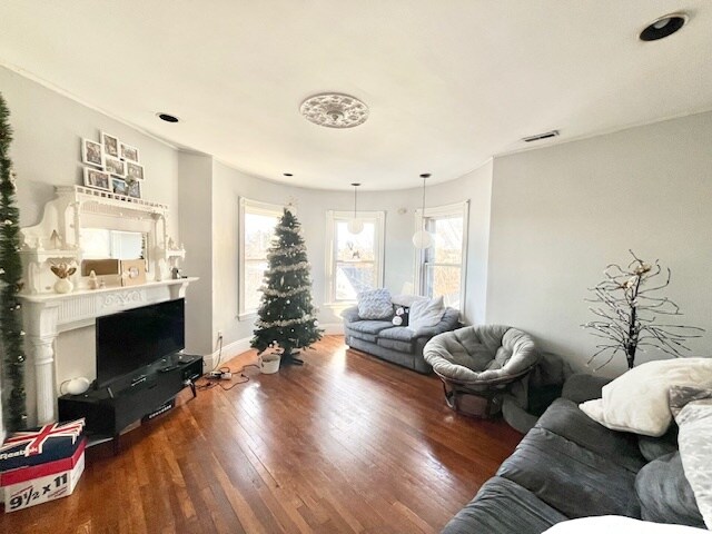 Foto principal - 140 Cedar St