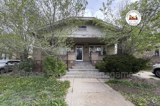 Building Photo - 1442 Perry St