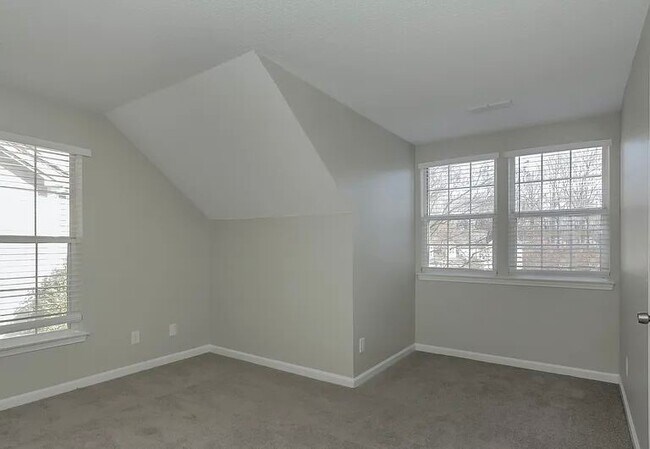 Foto del edificio - 9133 Whittel Pl