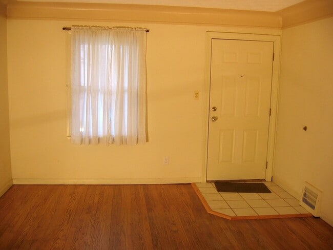 Building Photo - 20975 Ontaga St