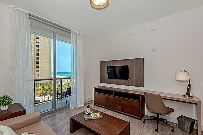 Foto del edificio - 777 N Ocean Dr