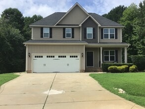 Building Photo - 304 Red Wood Rd