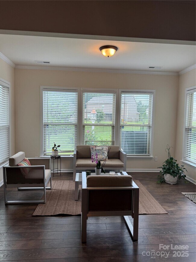 Foto del edificio - 10413 Honeyfur Ct