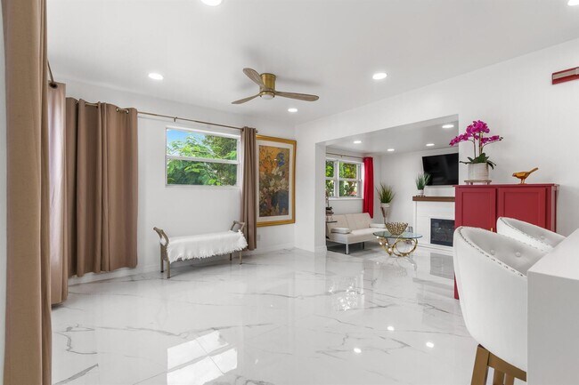 Foto del edificio - 201 NE 28th Ct