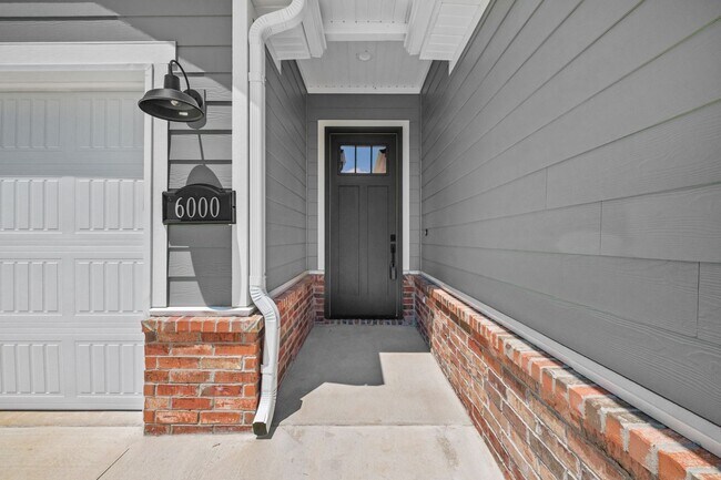 Building Photo - Live New in Bentonville | 3BR Beauty with ...
