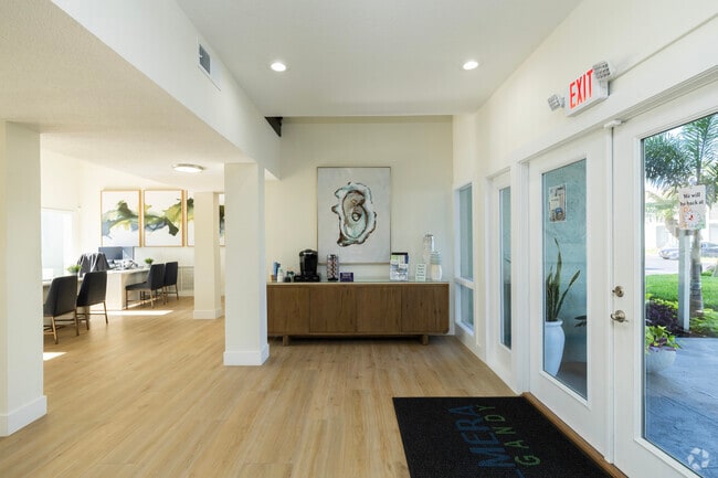 Interior Photo - Palmera at Gandy