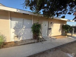 Building Photo - 511 San Emidio St