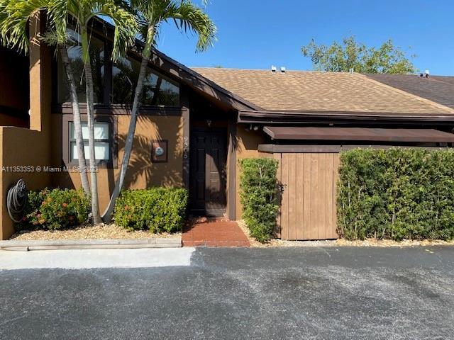 Primary Photo - 9305 SW 130th St