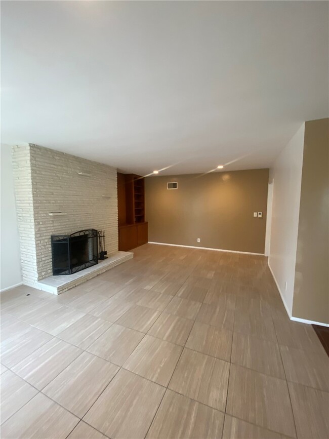 Foto del edificio - 4968 W 59th St