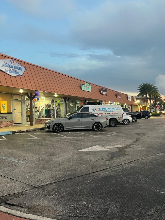 Foto del edificio - 4100 SW 64th Ave