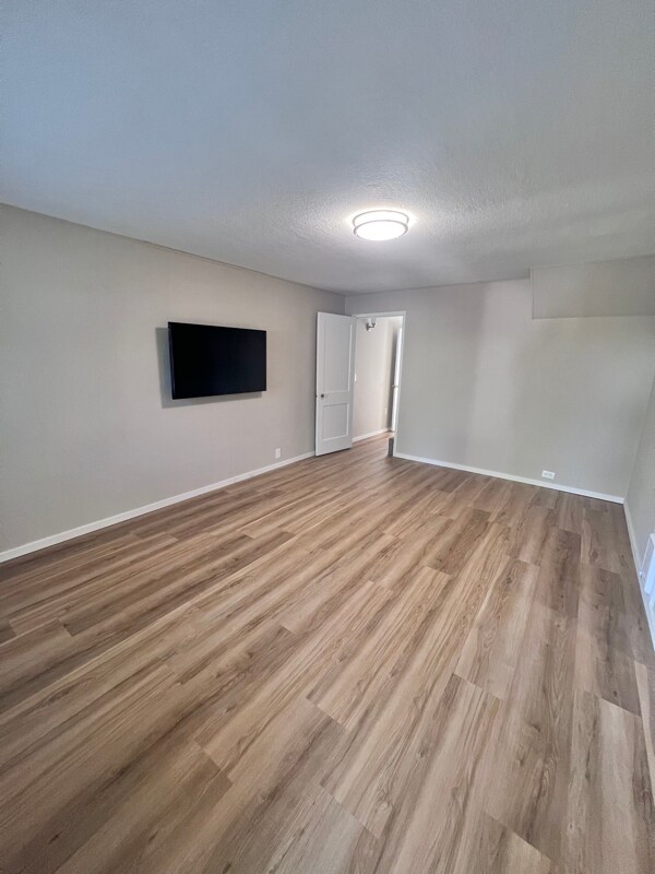 Foto del edificio - 419 E Ash St
