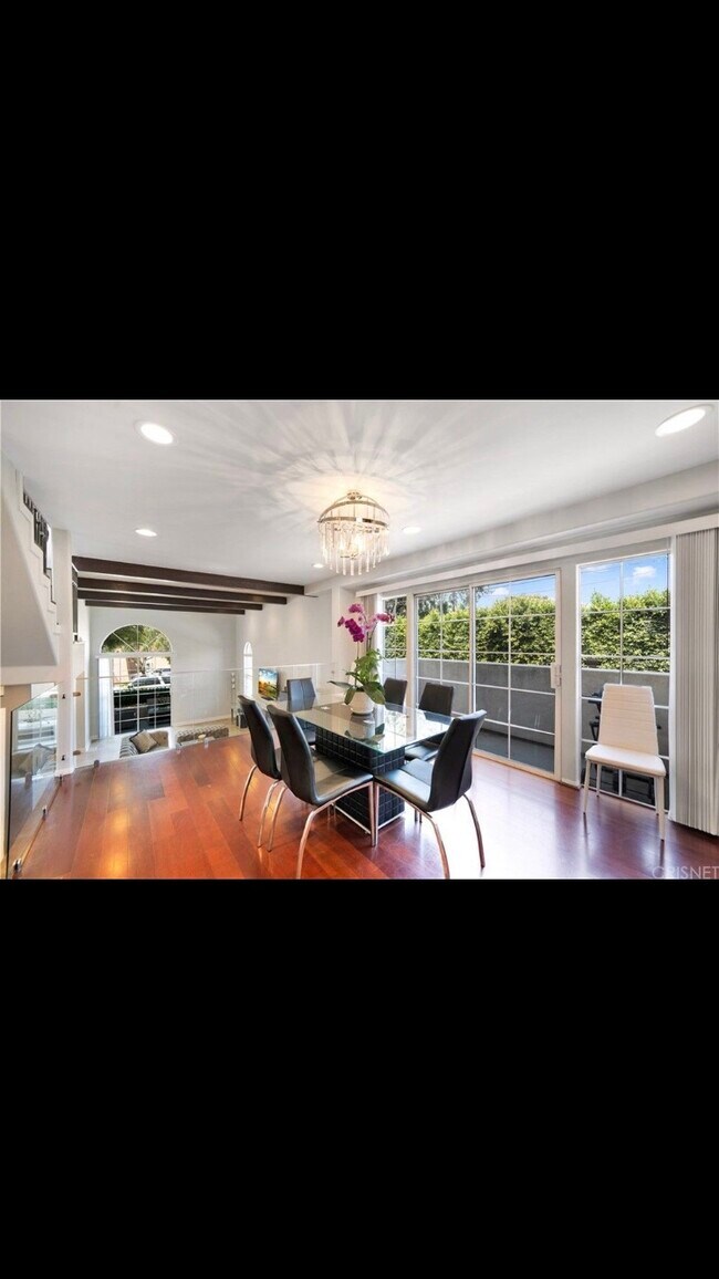 Foto del edificio - 2950 S Bentley Ave