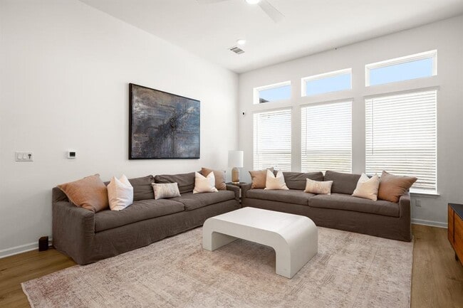 Building Photo - 16718 Lilo Dr