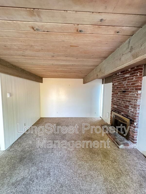 Foto del edificio - 831 NW 26th St