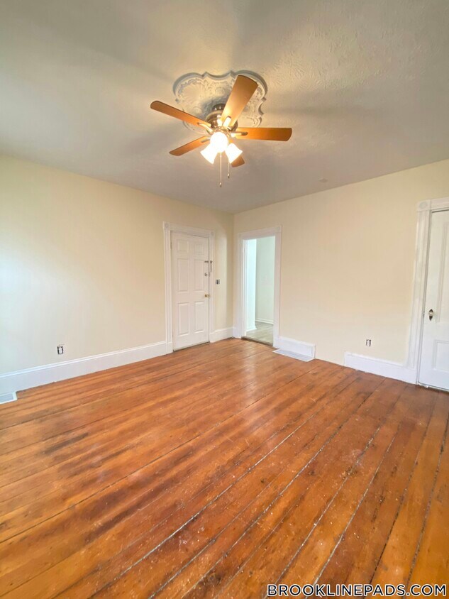 Foto principal - 258 Cypress St