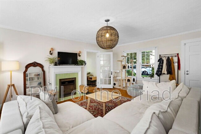 Foto del edificio - 419 S Sunset Dr