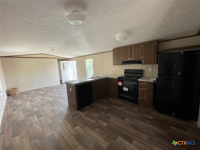 Building Photo - 377 Buck Trail