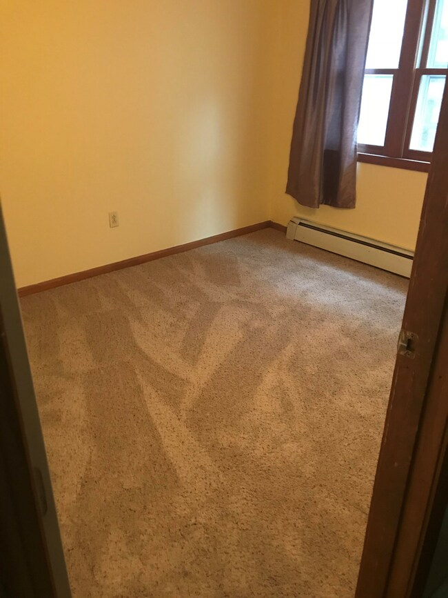 dormitorio trasero - 192 Park St