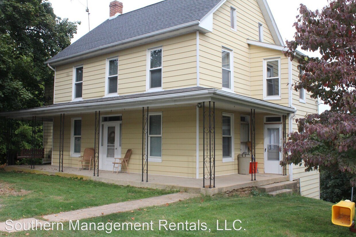 Primary Photo - 5 br, 2 bath House - 16095 Round Hill Chur...