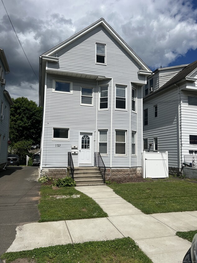 Primary Photo - 123 2nd Ave