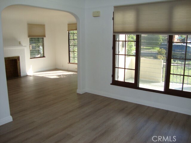 Foto del edificio - 6023 Oak Ave