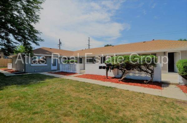 Building Photo - 989 S Upham St