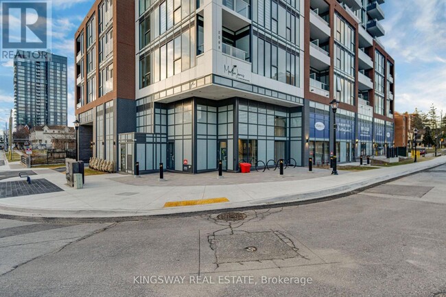 Building Photo - 2088 James St