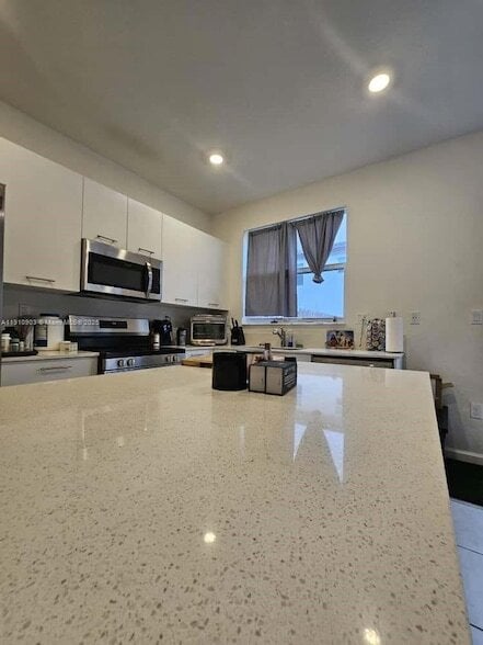 Foto del edificio - 12108 NW 24th Ct