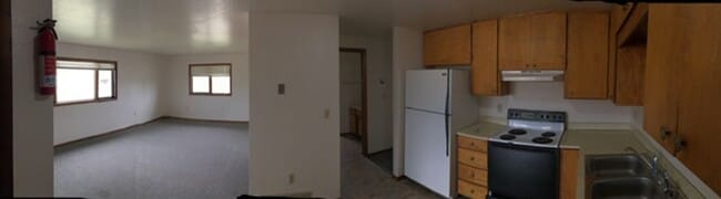 Building Photo - 102 E Cascade Ave