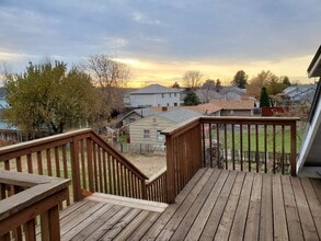 Building Photo - 315 NW B St