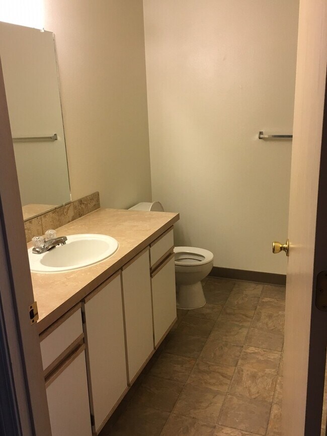 Interior Photo - Vista Pointe Apartments in South Salem Oregon Comfortable Living Near Shopping and I5