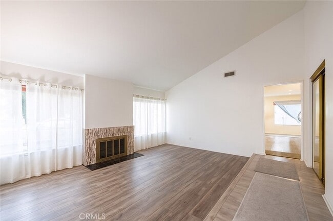 Foto del edificio - 3271 Hilldale Ave