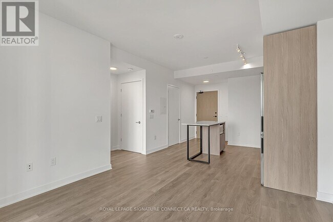 Photo du bâtiment - 130 River St