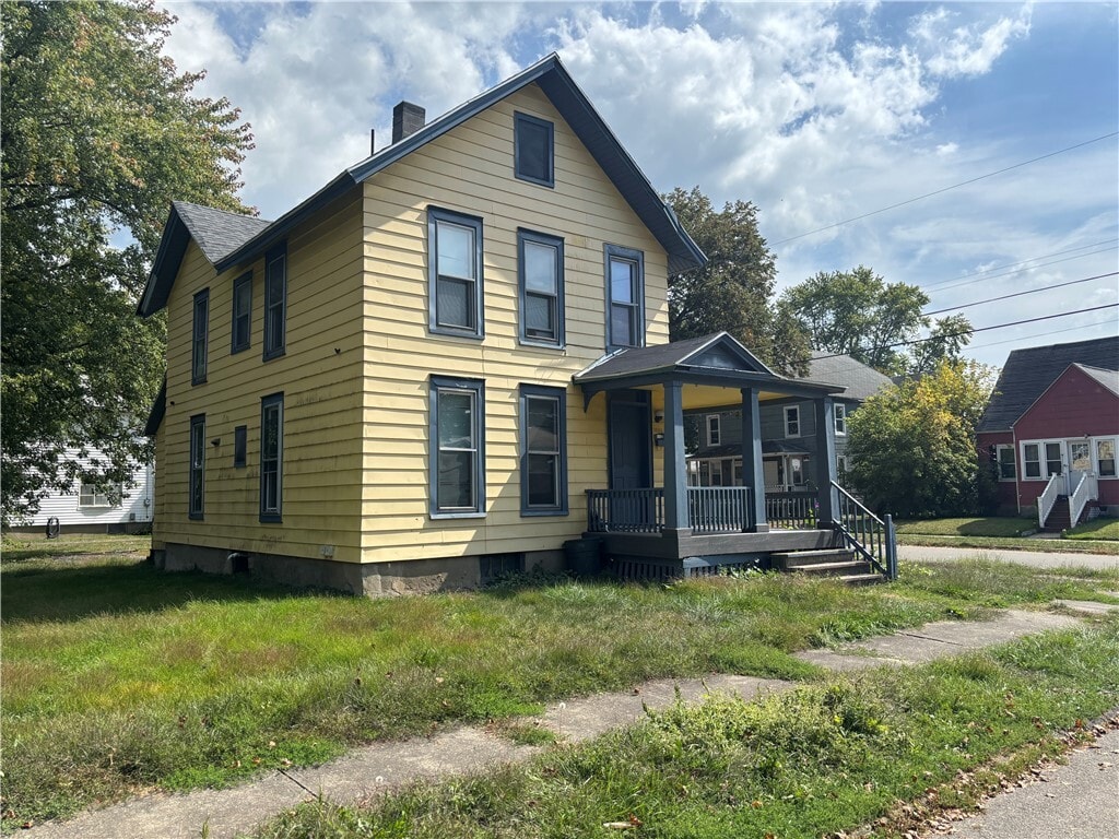 Primary Photo - 1000 Pratt St