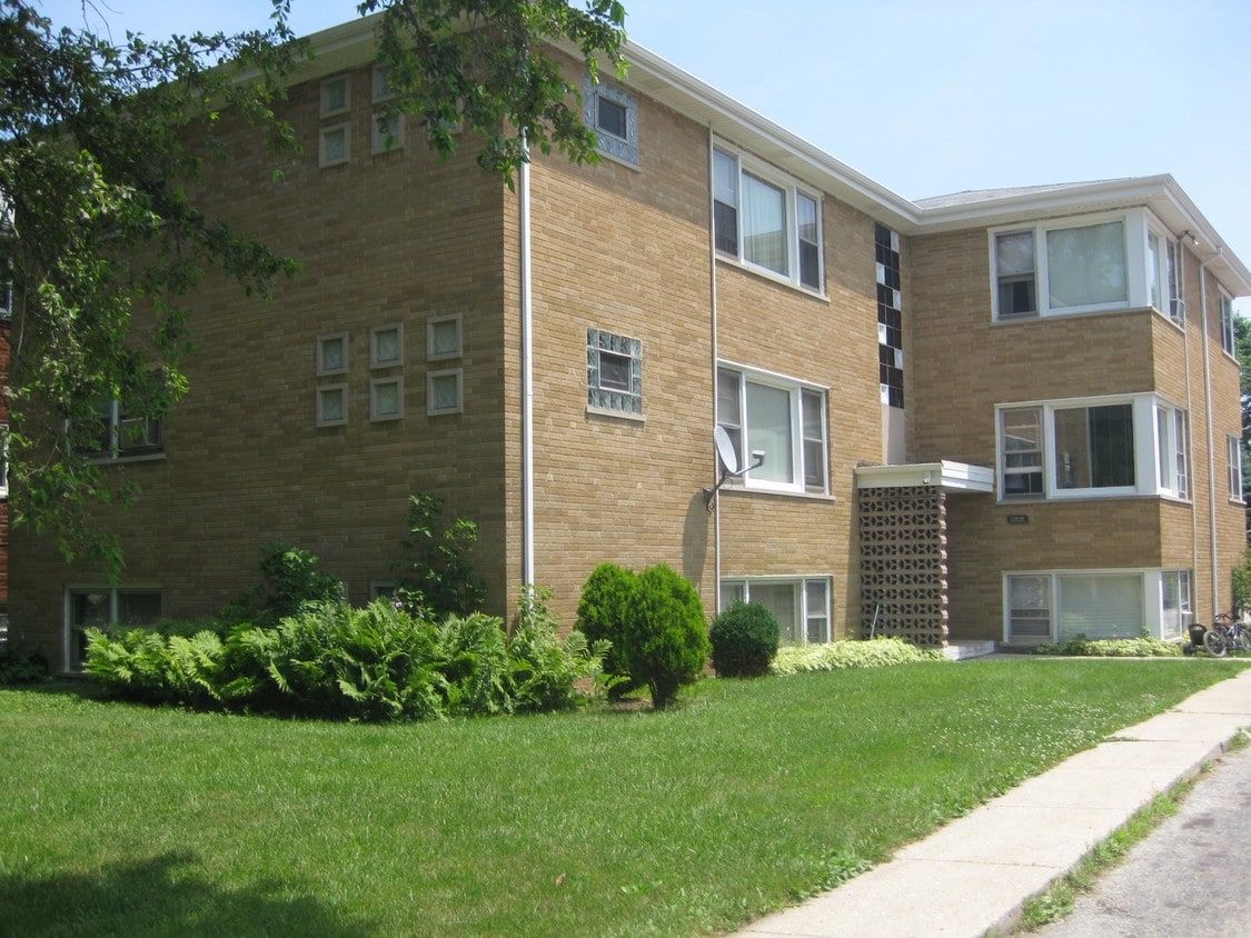 10521 S Lyman Ave, Chicago Ridge, IL 60415 10521 S Lyman Ave Chicago
