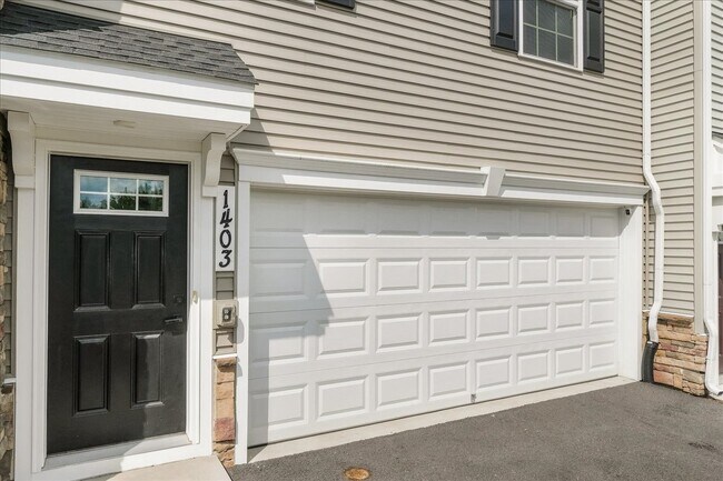 Garaje para 2 coches - 1403 Wilmer Park Ln