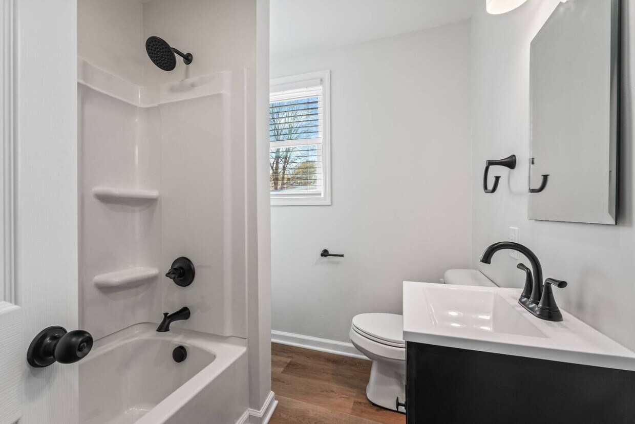 Foto principal - 35 Saratoga Ave