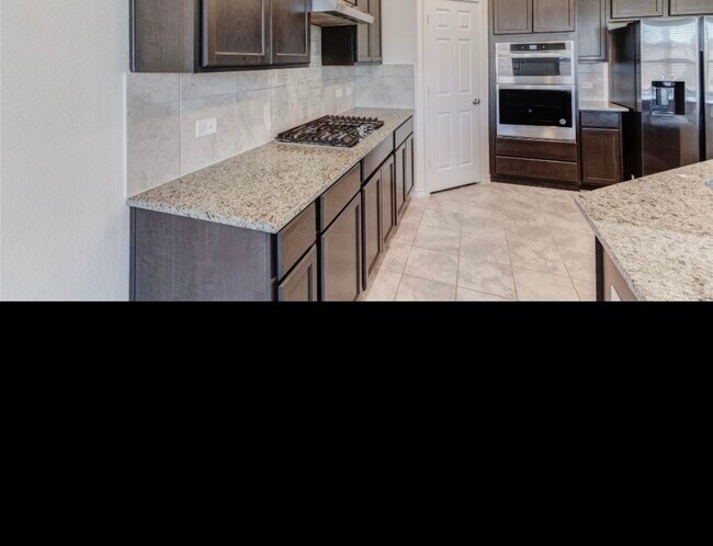 Building Photo - 321 Wild Onion Ln