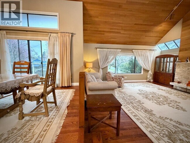 Photo du bâtiment - 26XX W 18th Ave