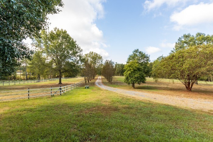 Primary Photo - Great House with Barn on 8 acres!!!