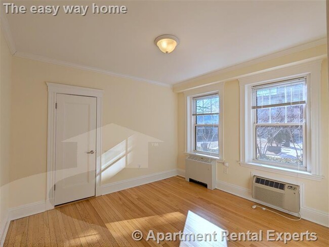 Building Photo - 26 Chauncy St