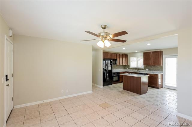 Foto del edificio - 2644 E 97th Ave