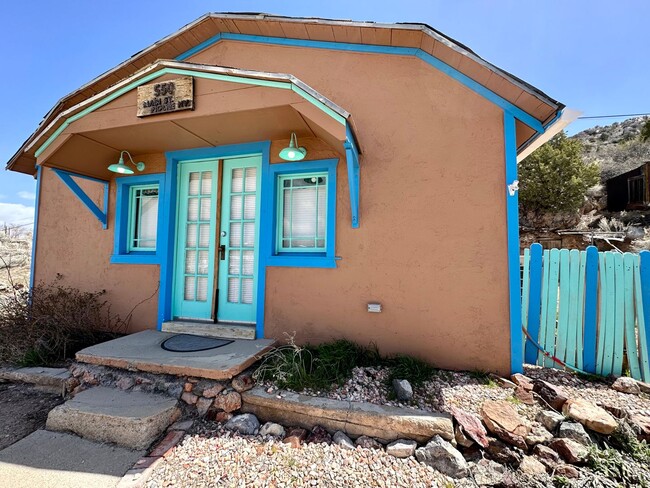 Foto del edificio - Vintage Ghost Town Cabin - Main St, Pioche