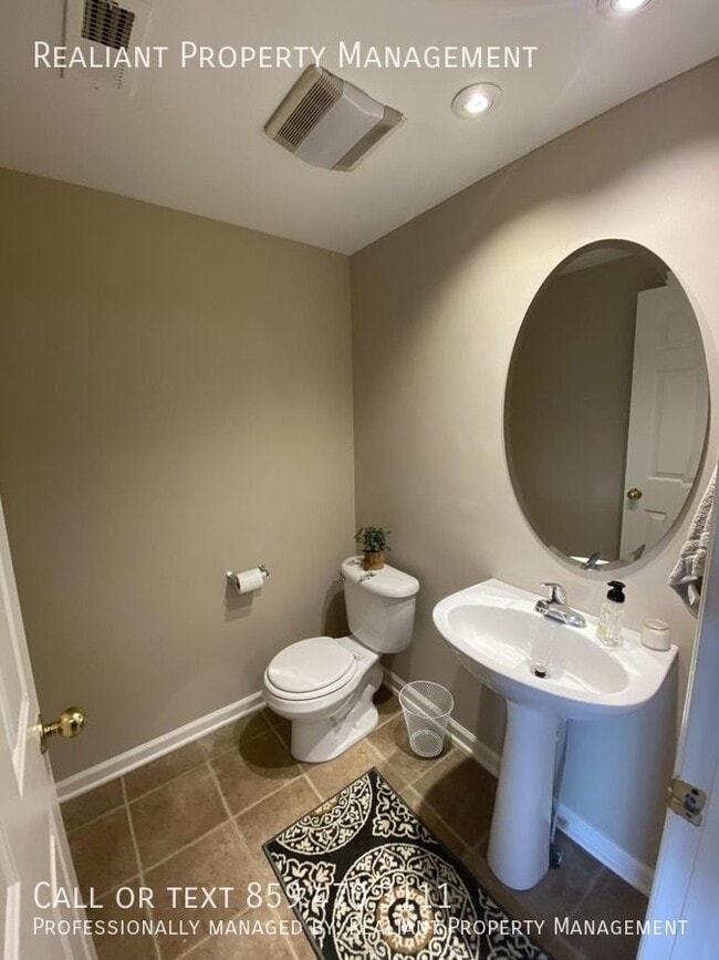 Building Photo - 341 Faulconer Dr