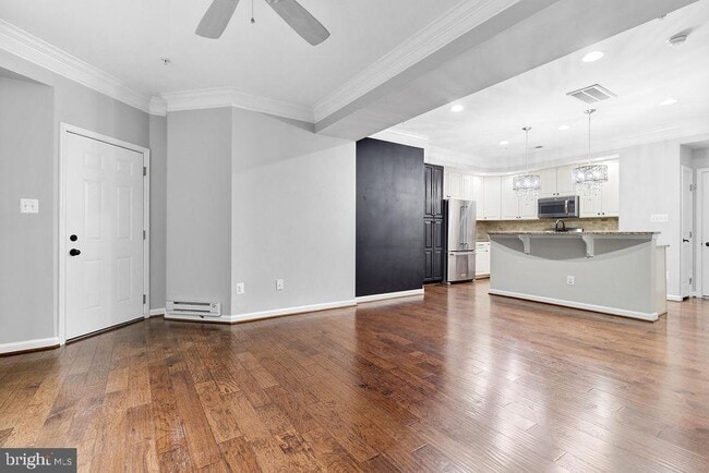 Building Photo - 7420 Brunson Cir