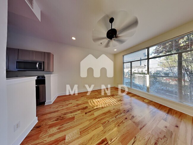 Building Photo - 2042 Atherton Heights Ln