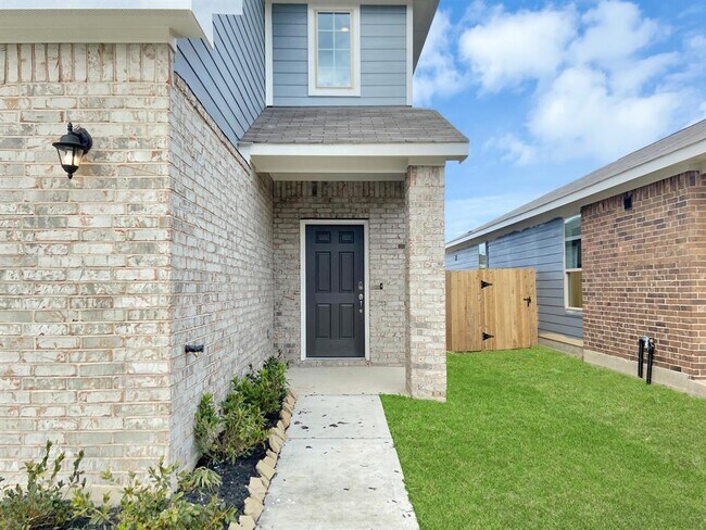 Building Photo - 847 Redinger Ridge Dr