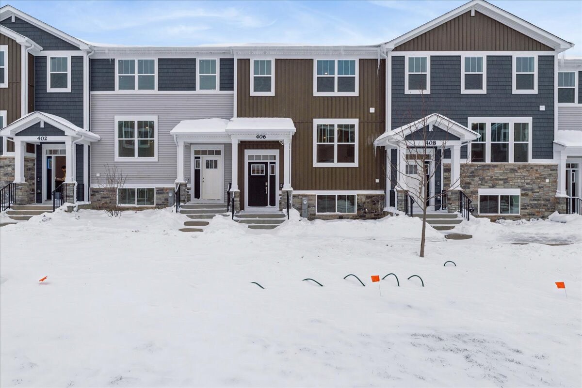 Primary Photo - 406 Red Oak Cir