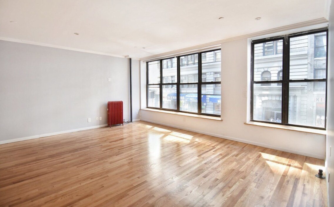 Foto principal - 154 W 27th St